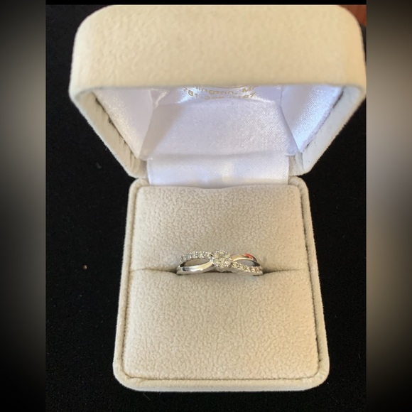 Genuine Diamond Ring in 10K White Gold - Picture 2 of 11